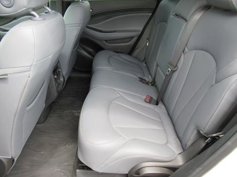 Used 2020 Buick Envision Essence w/ Experience Buick Package image 27