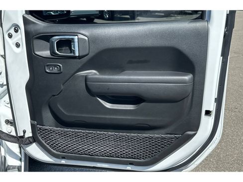 Used 2022 Jeep Gladiator Sport AWD/4WD image 20