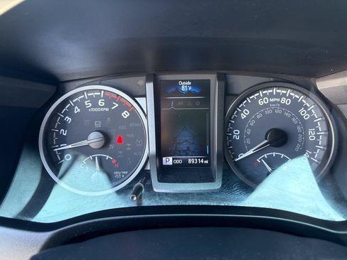Used 2021 Toyota Tacoma TRD Off-Road w/ Technology Package RWD image 22