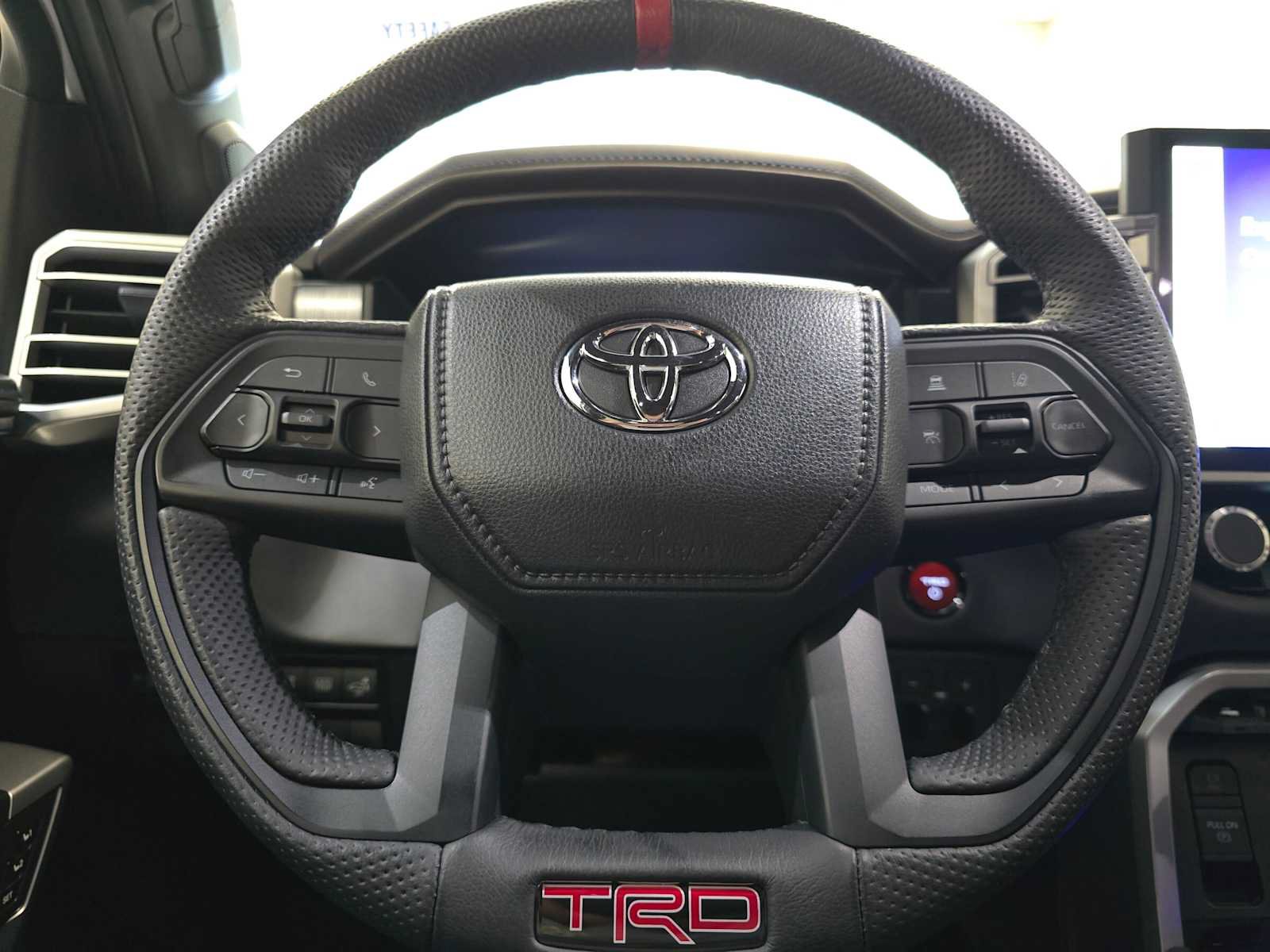 Used 2025 Toyota Sequoia Platinum w/ TRD Off-Road Package AWD/4WD image 11