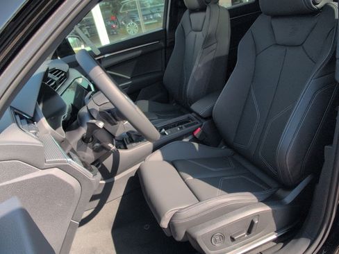 New 2025 Audi Q3 2.0T Premium image 19