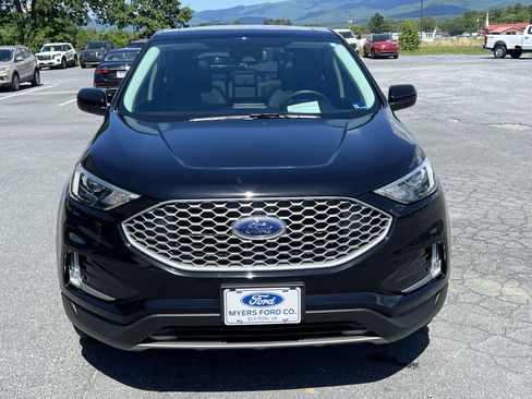 Used 2024 Ford Edge SEL w/ Convenience Package AWD/4WD image 3