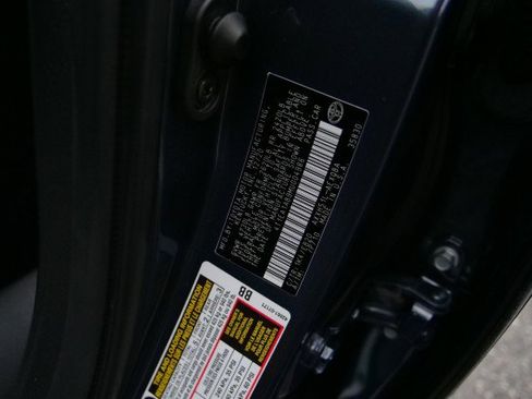 Used 2021 Toyota Avalon XSE image 43