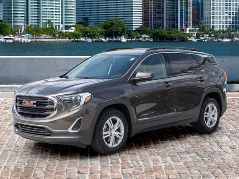 Used 2020 GMC Terrain SLE w/ Driver Convenience Package image 1