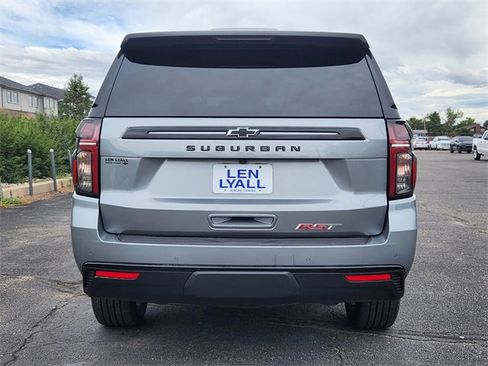 Used 2023 Chevrolet Suburban RST image 12