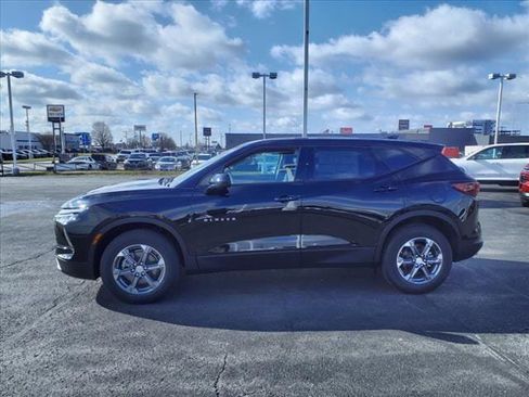 New 2025 Chevrolet Blazer LT image 6