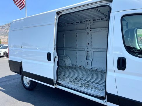 Used 2023 RAM ProMaster 3500 FWD image 19
