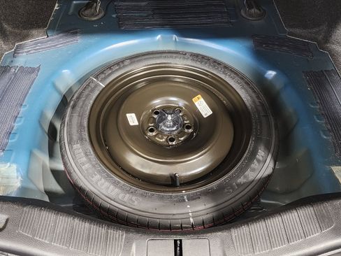 Used 2018 Ford Fusion SE w/ Fusion SE Technology Package image 37