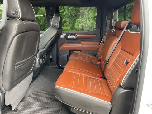 Used 2024 GMC Sierra 1500 Denali Ultimate AWD/4WD image 31
