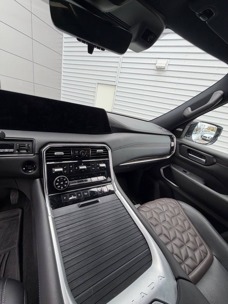 Used 2026 Nissan Armada Platinum Reserve AWD/4WD image 14