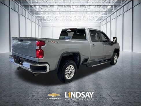 Used 2025 Chevrolet Silverado 2500 LT w/ Convenience Package AWD/4WD image 8