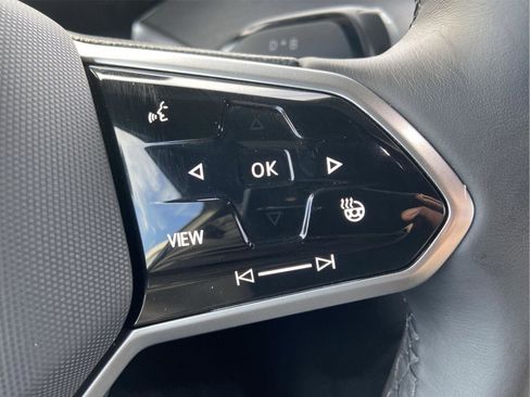 New 2025 Volkswagen ID. Buzz Pro S image 18