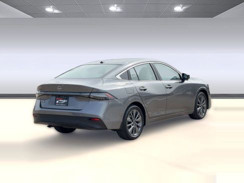 New 2026 Nissan Sentra SL w/ Floor Mat Package FWD image 9