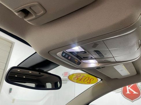 Used 2018 GMC Acadia Denali w/ Technology Package image 18