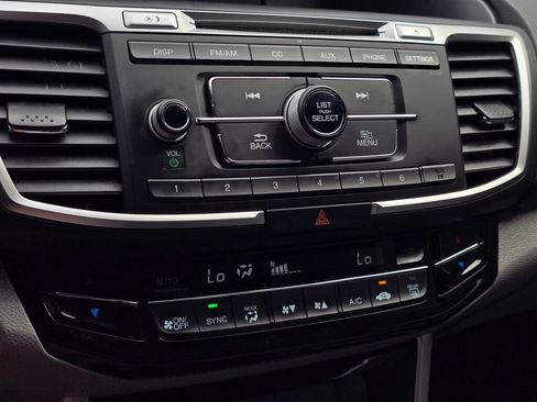 Used 2016 Honda Accord LX image 30