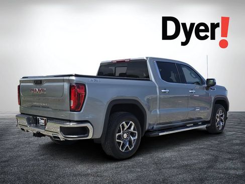 Used 2025 GMC Sierra 1500 SLT w/ SLT Premium Package AWD/4WD image 4