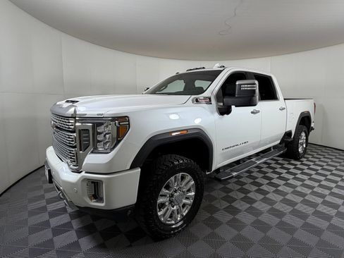 Used 2020 GMC Sierra 2500 Denali w/ Denali Ultimate Package AWD/4WD image 2
