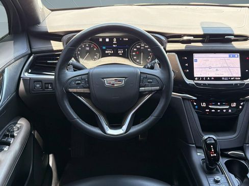 Certified 2022 Cadillac XT6 Sport w/ Platinum Package AWD/4WD image 27