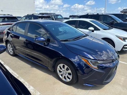 Used 2026 Toyota Corolla LE FWD image 2