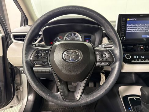 Used 2020 Toyota Corolla LE image 15