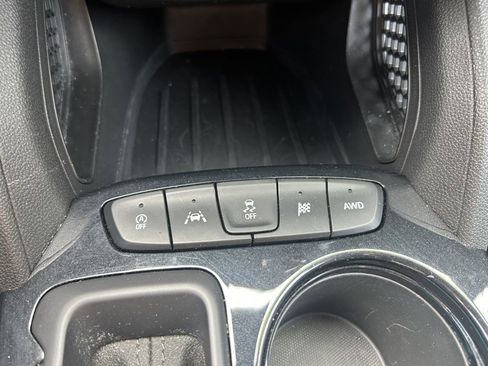 Used 2025 Chevrolet TrailBlazer LT w/ Driver Confidence Package AWD/4WD image 11