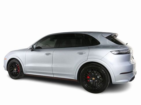 Used 2021 Porsche Cayenne GTS w/ Premium Package Plus image 7