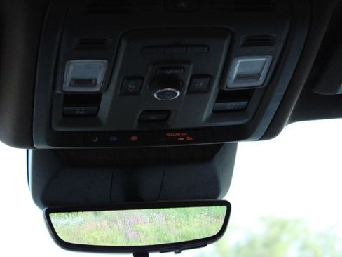 Used 2021 Cadillac Escalade Sport w/ Driver Assist Tech Package image 37