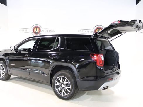 Used 2023 GMC Acadia SLE FWD image 25