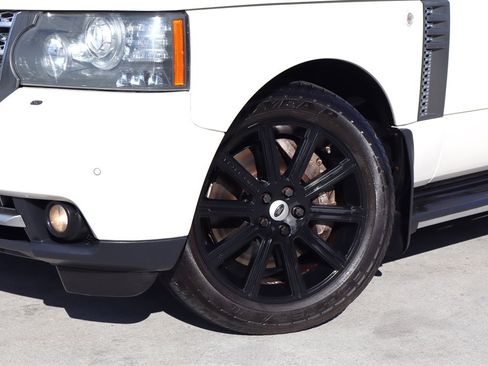 Used 2010 Land Rover Range Rover Supercharged AWD/4WD image 10