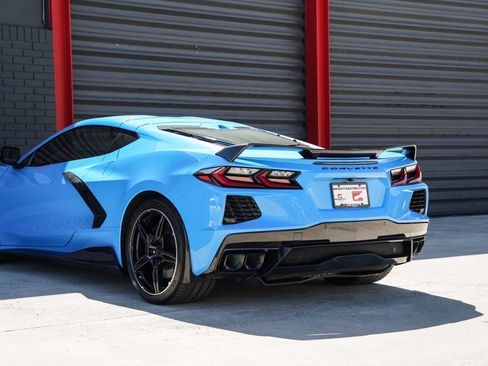 Used 2023 Chevrolet Corvette Stingray Preferred Cpe w/ Z51 Performance Package RWD image 15