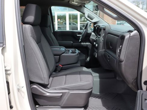 New 2026 Chevrolet Silverado 1500 Custom Trail Boss w/ LPO, Dark Essentials Package AWD/4WD image 40