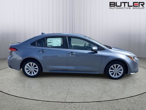 New 2026 Toyota Corolla LE FWD image 6