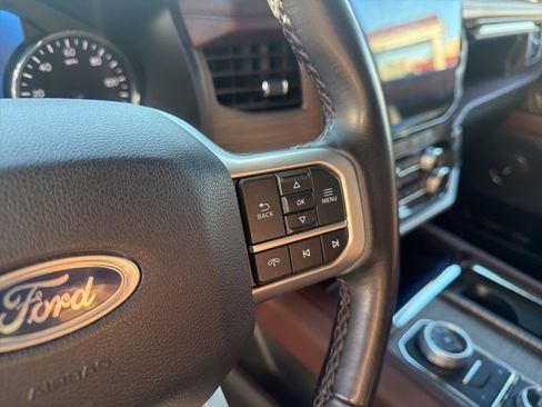 Used 2024 Ford Expedition Max Limited image 13