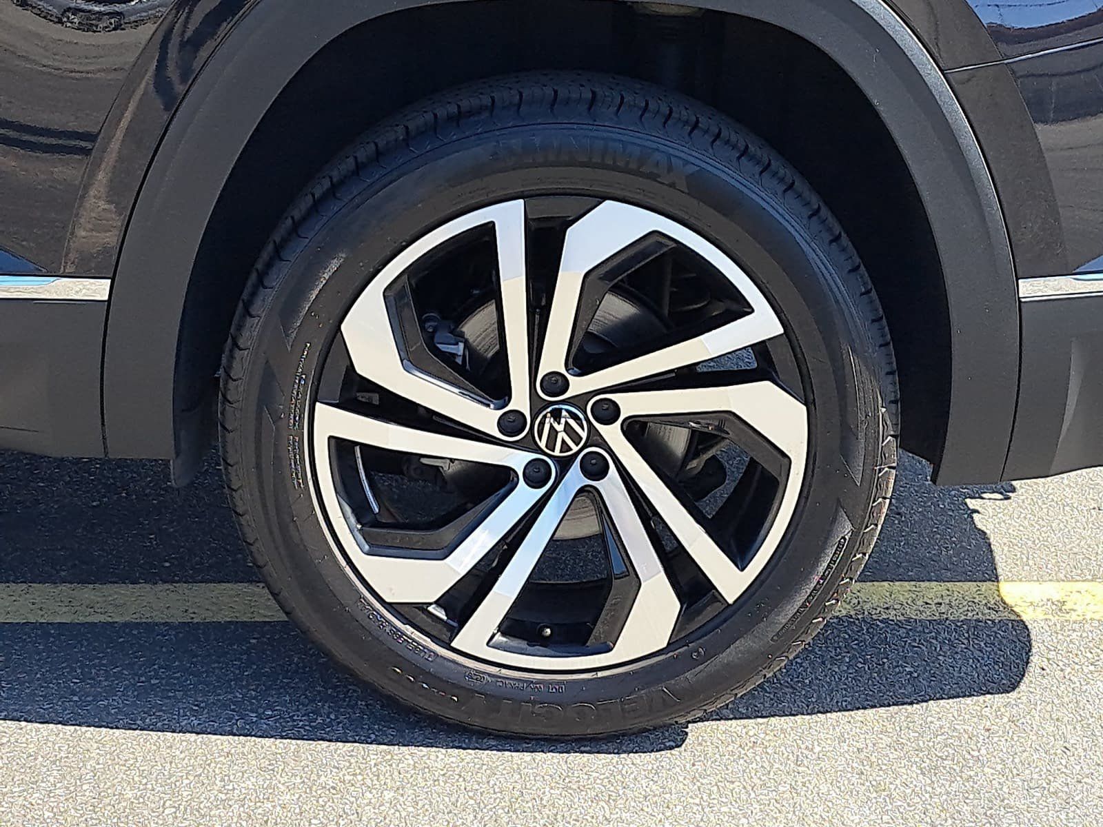 Used 2022 Volkswagen Atlas SEL AWD/4WD image 37