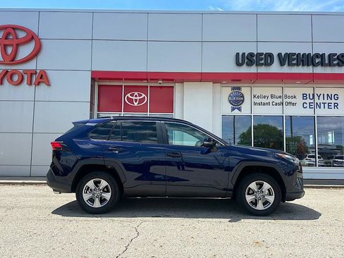 Certified 2025 Toyota RAV4 XLE w/ Convenience Package AWD/4WD image 7