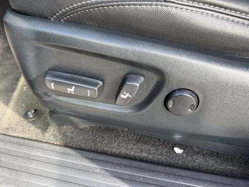 Used 2024 Toyota 4Runner SR5 Premium image 15