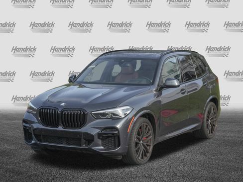 Used 2022 BMW X5 xDrive40i w/ M Sport Package AWD/4WD image 3