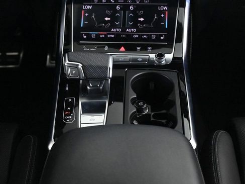 Used 2023 Audi SQ8 Prestige image 14