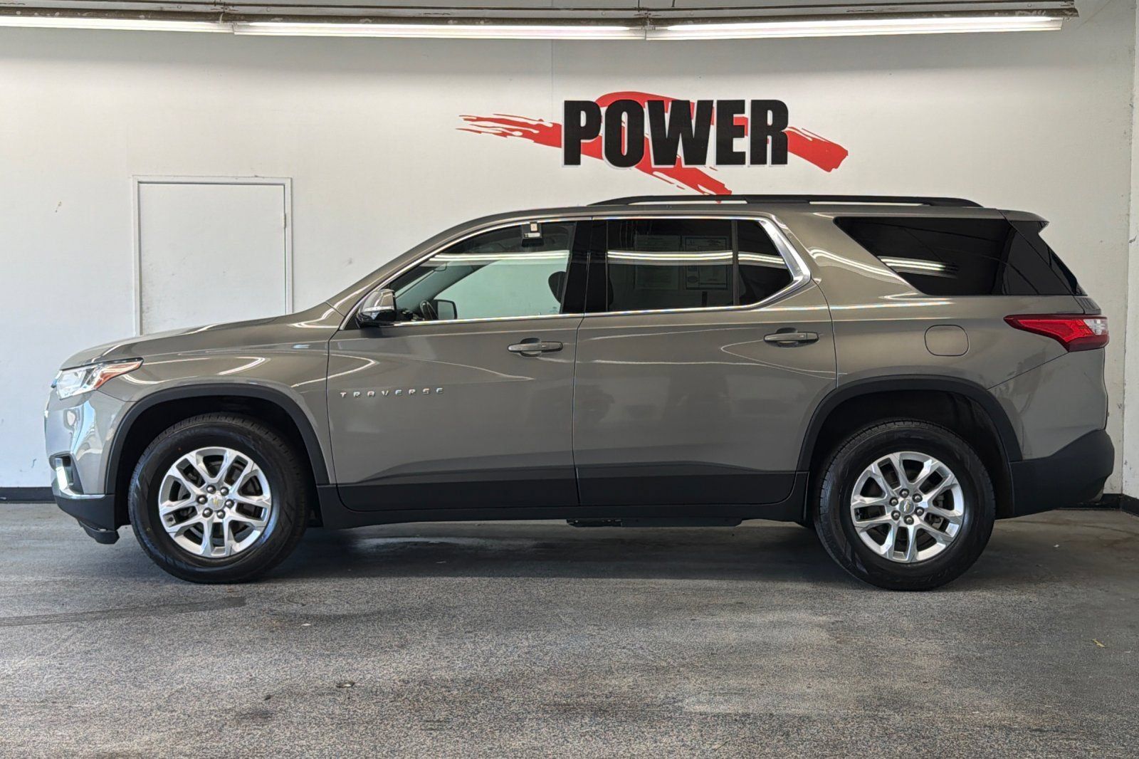 Used 2019 Chevrolet Traverse LT AWD/4WD image 32