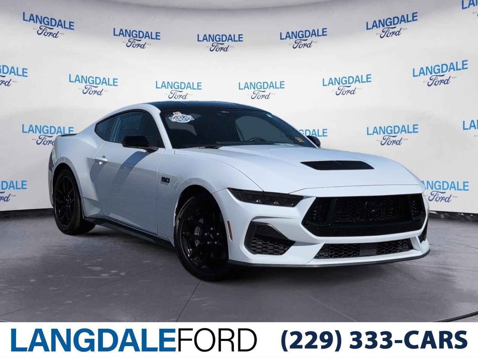 Used 2024 Ford Mustang GT Premium RWD image 1