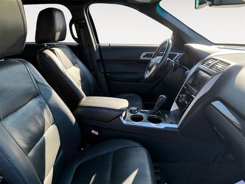 Used 2014 Ford Explorer Limited w/ Equipment Group 302A image 15