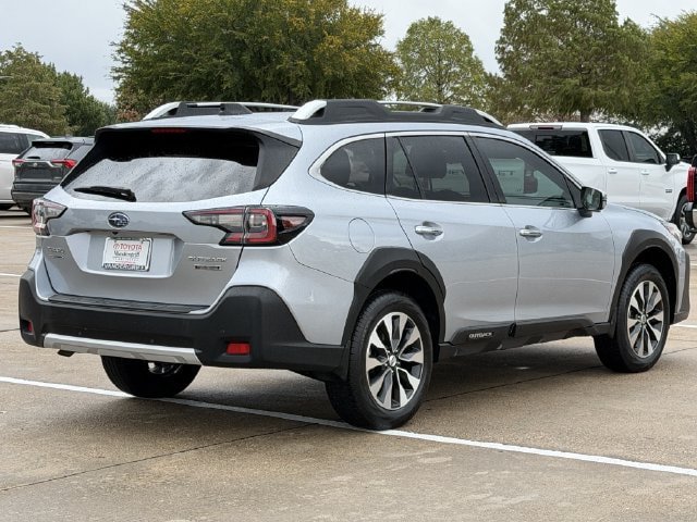 Used 2024 Subaru Outback Touring AWD/4WD image 4