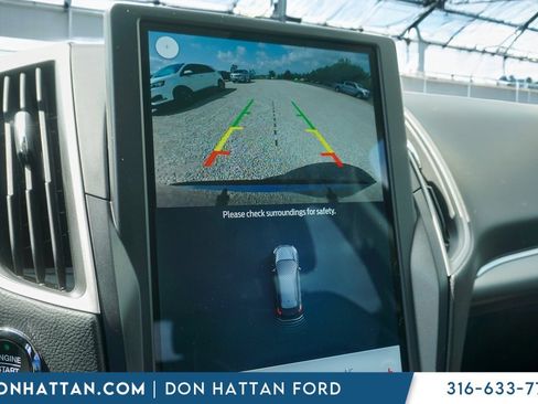 Used 2022 Ford Edge SEL w/ Convenience Package image 8