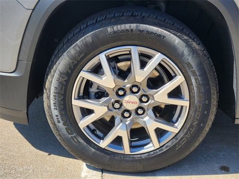 Used 2021 GMC Acadia SLT w/ Technology Package image 10