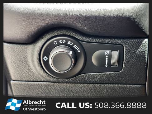 Used 2025 Dodge Durango GT AWD/4WD image 24