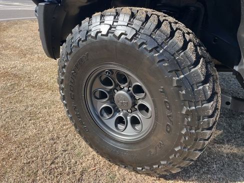 Used 2024 RAM 2500 Big Horn w/ Level 2 Equipment Group image 10