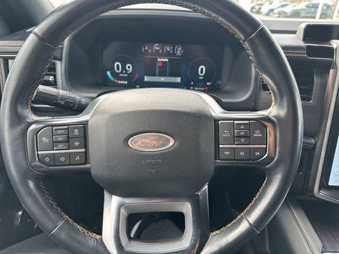 Used 2023 Ford Expedition Platinum image 27