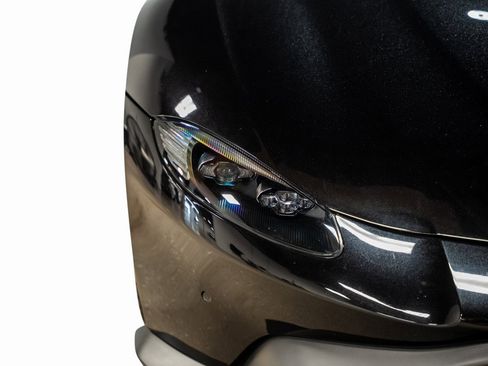 Used 2020 Aston Martin V8 Vantage Coupe image 5