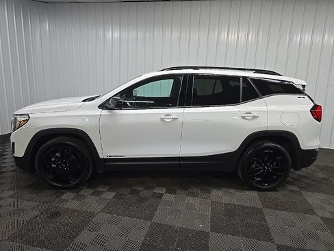 Used 2021 GMC Terrain SLE w/ Elevation Edition AWD/4WD image 5