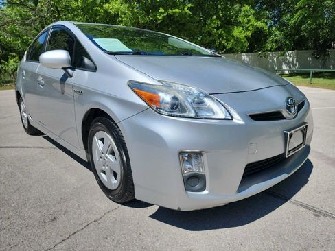 Used 2011 Toyota Prius Three image 1